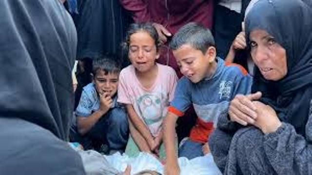 مدير مجمع ناصر الطبي يؤكد غالبية شهداء خان يونس أطفال ونساء