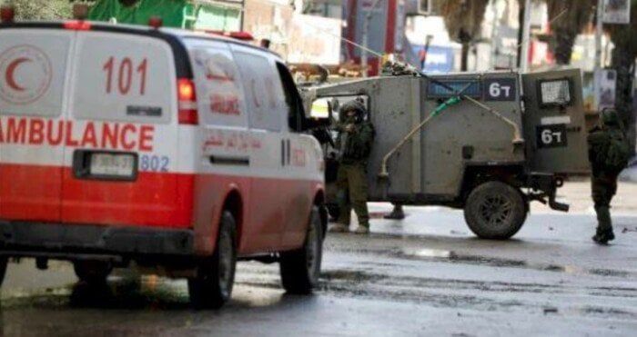 قناة عبرية: دخول طواقم الهلال الأحمر الفلسطيني إلى سجن عوفر لنقل أحد الأسرى المرضى قناة عبرية: دخول طواقم الهلال الأحمر الفلسطيني إلى سجن عوفر لنقل أحد الأسرى المرضى
