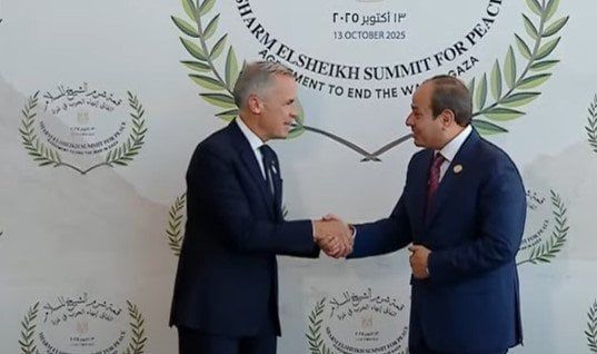 رئيس وزراء كندا يصل إلى مصر للمشاركة في قمة شرم الشيخ للسلام رئيس وزراء كندا يصل إلى مصر للمشاركة في قمة شرم الشيخ للسلام