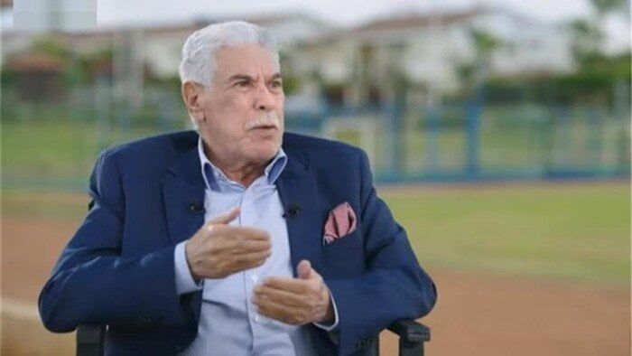 جون إدوارد وعبد الناصر محمد وعمر جابر يزورون حسن شحاتة للاطمئنان على صحته جون إدوارد وعبد الناصر محمد وعمر جابر يزورون حسن شحاتة للاطمئنان على صحته