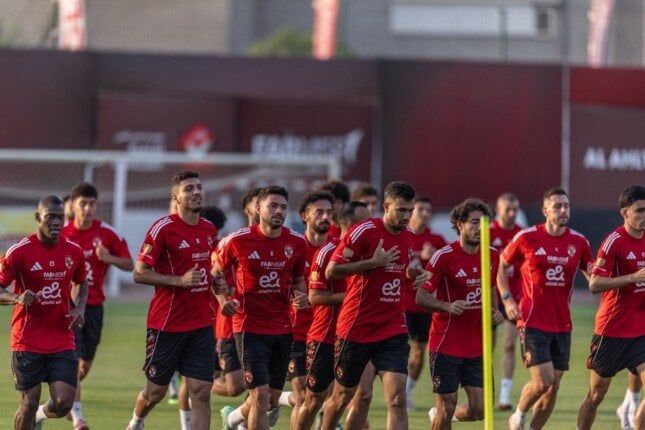 الأهلي يستأنف تدريباته اليوم بقيادة مديره الفني الجديد ياس توروب الأهلي يستأنف تدريباته اليوم بقيادة مديره الفني الجديد ياس توروب
