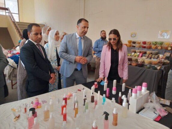 بمشاركة 120 عارضا وعارضة.. وحدة التضامن الاجتماعي تفتتح معرض الأسر المنتجة بجامعة حلوان بمشاركة 120 عارضا وعارضة.. وحدة التضامن الاجتماعي تفتتح معرض الأسر المنتجة بجامعة حلوان