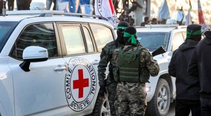 عاجل | بدء عملية تسليم جثث المحتجزين الإسرائيليين في غزة عاجل | بدء عملية تسليم جثث المحتجزين الإسرائيليين في غزة