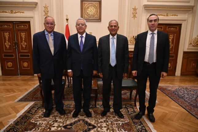 رئيس مجلس النواب يستقبل السفير محمود كارم رئيس المجلس القومي لحقوق الإنسان رئيس مجلس النواب يستقبل السفير محمود كارم رئيس المجلس القومي لحقوق الإنسان