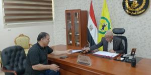 "مجاور" يصدق على تشغيل عدد من المخابز بشمال سيناء.. ويوجه بتوفير احتياجات المواطنين بجودة عالية - تواصل نيوز