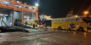 عودة أول فوج من حجاج البر عبر ميناء نويبع بإجمالي 295 حاجًا و8 باصات - تواصل نيوز