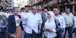 حملة مكبرة بالإسكندرية: المحافظ يغلق منشآت غير مرخصة ويشدد على الانضباط بشارع أطلس - تواصل نيوز