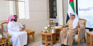 خلال زيارته لدولة الإمارات.. المستشار تركي آل الشيخ يلتقي بالشيخ منصور بن زايد ويشيد بمشروعه الرياضي العالمي - تواصل نيوز