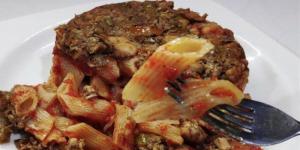 «وصفة سهلة».. مكونات وطريقة عمل طاجن مكرونة فرن - تواصل نيوز