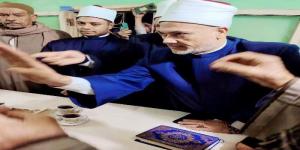 مدير أوقاف بني سويف ينهي خصومة بين عائلتي الشحاتية وآل يوسف بصفط راشين - تواصل نيوز