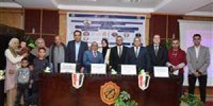 هندسة سوهاج تناقش رسالة ماجستير للباحث احمد سلامه بعنوان «تأثير مياه الصرف الصحي على الأسفلت» - تواصل نيوز