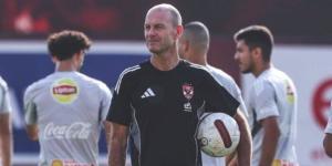 دوري أبطال إفريقيا.. «توروب» يعقد محاضرة فنية للاعبي الأهلي قبل مواجهة الجيش الملكي - تواصل نيوز