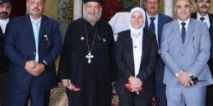 «مدير تعليم القاهرة» تشارك الأقباط فرحة الميلاد - تواصل نيوز