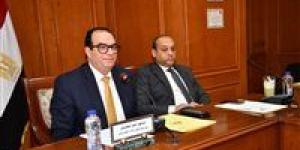 إسكان الشيوخ تناقش اقتراح برغبة بشأن الإسراع في استكمال امتداد الطريق الصحراوى الشرقي من الأقصر لـ أسوان - تواصل نيوز