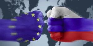 «بوليتيكو»: الكرملين يعتبر الدعوات الأوروبية للحوار مع بوتين فوزًا في ذاته - تواصل نيوز