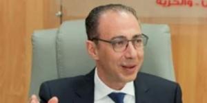 "صحة النواب" تشكر الرئيس السيسى لتوجيهه بتحسين أجور رجال الإسعاف - تواصل نيوز