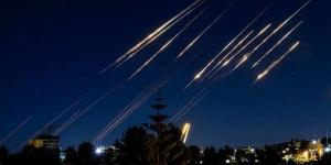 القناة 14 الإسرائيلية: أصوات انفجارات في وسط إسرائيل بعد إطلاق الصواريخ من إيران - تواصل نيوز