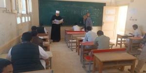 9 لجان تستقبل طلاب الثانوية الأزهرية بمطروح في أول أيام الامتحانات - تواصل نيوز