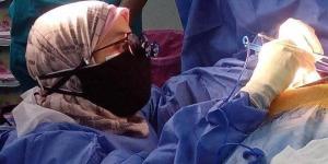 إنقاذ حياة شاب مصاب بطعنة بالقلب في مستشفى جامعة المنوفية - تواصل نيوز