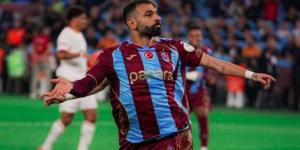 43 دقيقة نارية في مباراة القمة.. محمد صلاح يسجل ثنائية ويصنع هدفًا أمام جالاتا سراي - تواصل نيوز