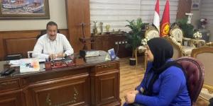 من الاستغاثة إلى الاستجابة.. محافظ بورسعيد يستقبل سيدة تضررت من حريق منزلها - تواصل نيوز