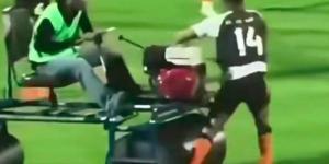 واقعة غريبة في تايلاند.. آلة ثقيلة تدهس لاعبًا إنجليزيًا قبل المباراة «فيديو» - تواصل نيوز
