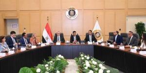«الصناعة» تبحث مع الشركات الألمانية خطط التوسع وزيادة الاستثمارات في مصر - تواصل نيوز