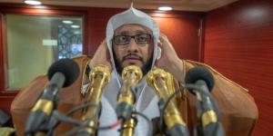 الشيخ إبراهيم المدني.. مسيرة صوت صدح بالأذان والتكبير من الحرم المكي - تواصل نيوز