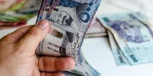 تباين سعر الريال مقابل الجنيه اليوم الإثنين في البنوك المصرية - تواصل نيوز