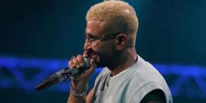 أحمد سعد يفاجئ جمهور أبوظبي بأغنية لكاظم الساهر.. «أنا مش بتاع حزن» - تواصل نيوز