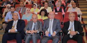 «لا نكون مجرد مستهلكين».. وزير الاتصالات الأسبق يدعو لنماذج عربية للذكاء الاصطناعي - تواصل نيوز
