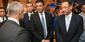 وزير الصناعة في قمة FDC: نستهدف الانتقال من استخدام التكنولوجيا إلى تطويرها وتصنيعها - تواصل نيوز