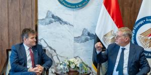 وزير البترول يبحث مع شركة "بي بي البريطانية" خطط توسيع أعمالها في مصر - تواصل نيوز