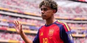 بهدف مبكر في شباك إنجلترا.. لامين يامال يصنع التاريخ مع منتخب إسبانيا «فيديو» - تواصل نيوز