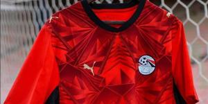 منتخب مصر بالقميص بالأحمر وجنوب السودان بالأبيض - تواصل نيوز