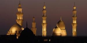 موعد أذان الفجر.. مواقيت الصلاة اليوم الثلاثاء 29 سبتمبر 2026 في القاهرة والمحافظات - تواصل نيوز