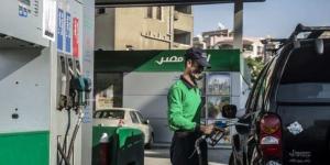 المصريون يترقبون زيادة جديدة في أسعار البنزين والسولار.. وتوقعات بارتفاع يصل إلى 15% - تواصل نيوز