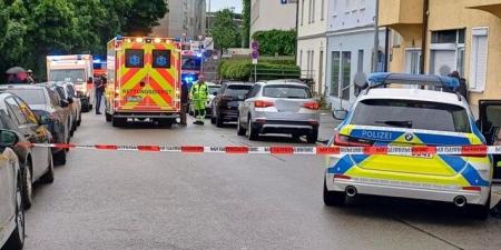 الشرطة الألمانية: توقيف رجل صدم بسيارته حشدًا من الناس في مدينة باساو - تواصل نيوز
