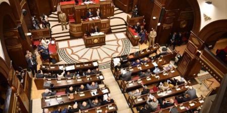 خالد عيش: خروج مصر من قائمة ملاحظات العمل الدولية للعام الرابع يعكس الالتزام بالمعايير الدولية - تواصل نيوز