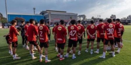 ريبيرو يتسلم تقريراً من جهاز الأهلي عن زملاء ميسي قبل مونديال الأندية - تواصل نيوز