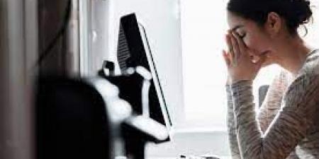 عادات يومية بسيطة قد تسرق سعادتك دون أن تشعر - تواصل نيوز