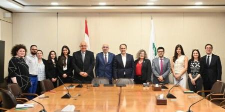 توقيع مذكرة تفاهم بين الجامعة اللبنانية الاميركية والمركز اللبناني للدراسات - تواصل نيوز