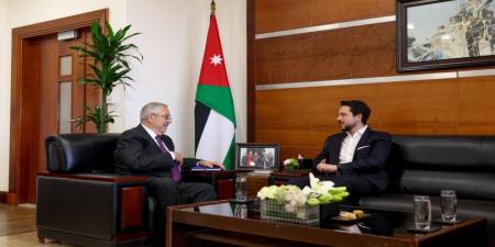 ولي العهد يؤكد أهمية تعزيز البيئة الاستثمارية والسياحية في العقبة - تواصل نيوز