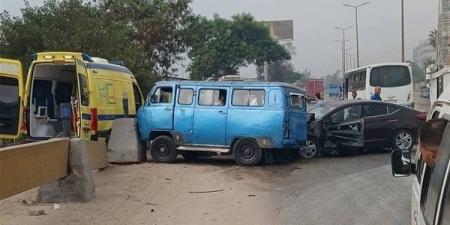 مصرع وإصابة 5 أشخاص في انقلاب ميكروباص على الطريق الأوسطي بالشرقية - تواصل نيوز
