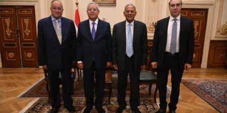 رئيس مجلس النواب يستقبل السفير محمود كارم رئيس المجلس القومي لحقوق الإنسان - تواصل نيوز