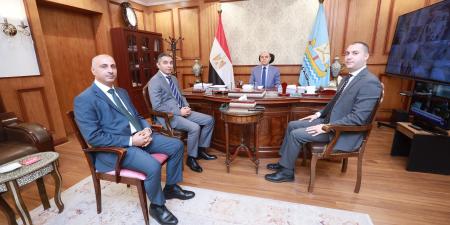 محافظ كفرالشيخ يبحث ملفات مع وفد تنظيم الاتصالات - صحيفة تواصل