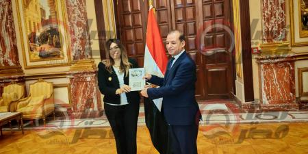 أماني فاخر تتسلم كارنيه عضوية مجلس الشيوخ 2025..صور - صحيفة تواصل