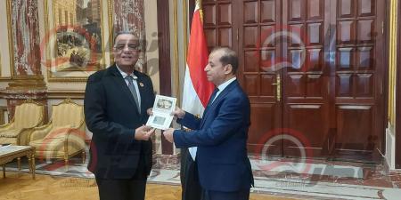 محمود مسلم يتسلم كارنيه عضو ية مجلس الشيوخ 2025..صور - صحيفة تواصل