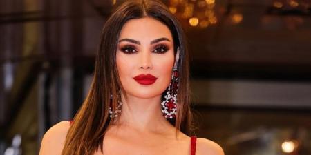 بعد أنباء عن علاقة حب سرية تجمعها بفارس كرم.. أول تعليق من مذيعة الـ MTV (فيديو) - صحيفة تواصل