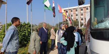 توقيع الكشف الطبي على 720 مواطنًا ضمن قافلة جامعة المنيا لقرية السعدية - تواصل نيوز